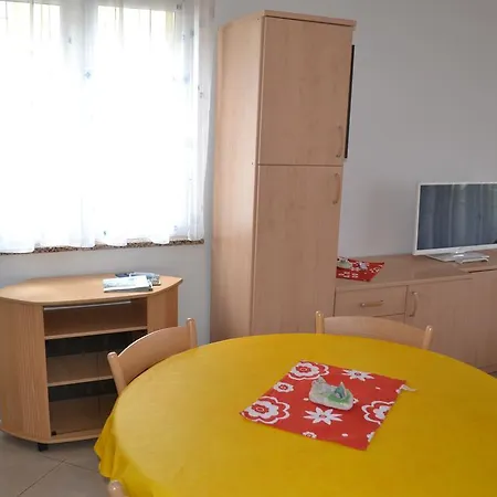 Apartman Branka شقة بريمونتيرا